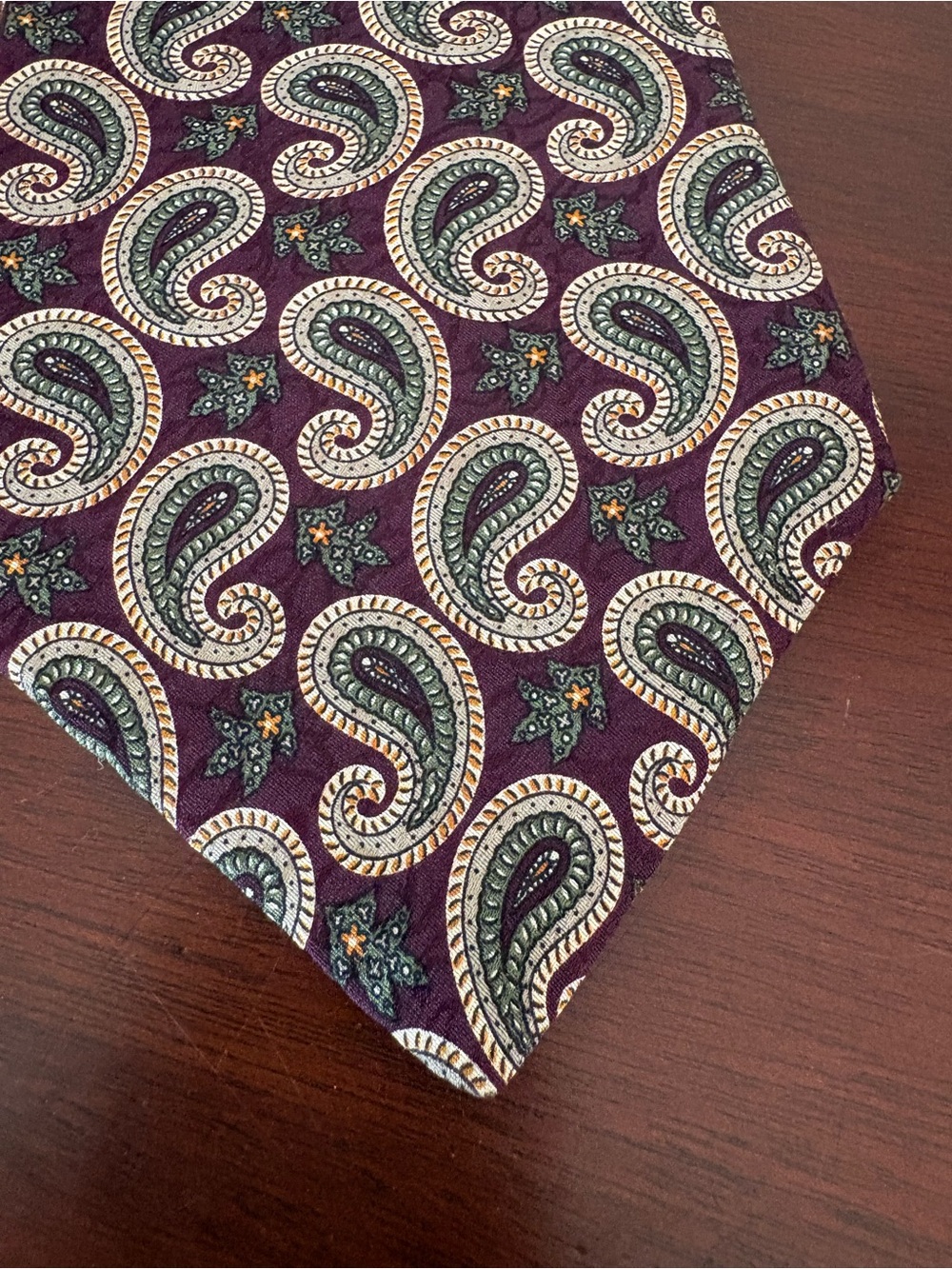 Courchevel By Damon Men’s Designer Tie Made In USA -All Silk - Burgundy Paisley